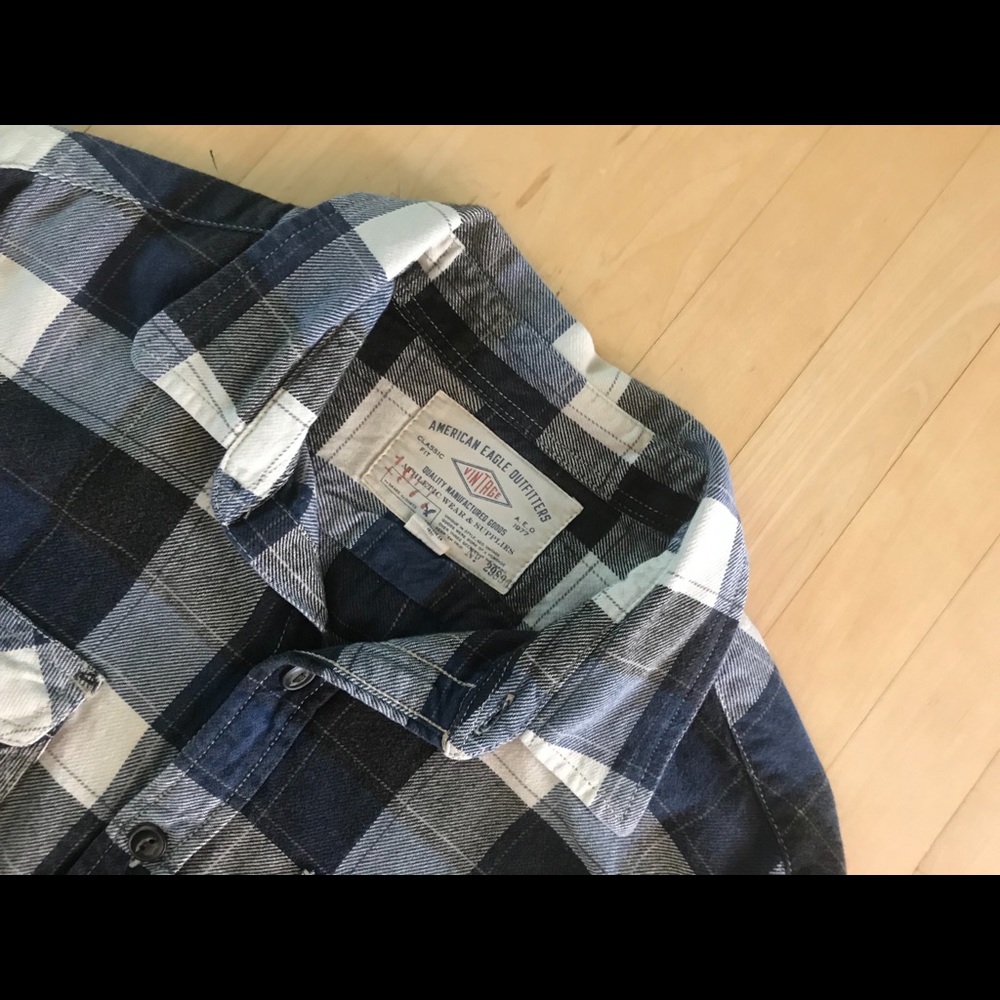American Eagle Flannel men’s large Button Down